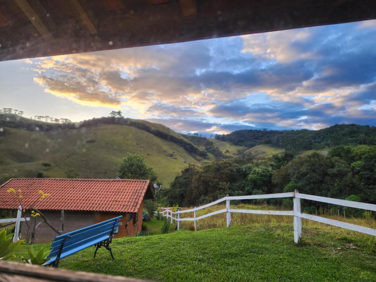Pousada Vale Monte Azul Santo Antônio do Pinhal Esterno foto